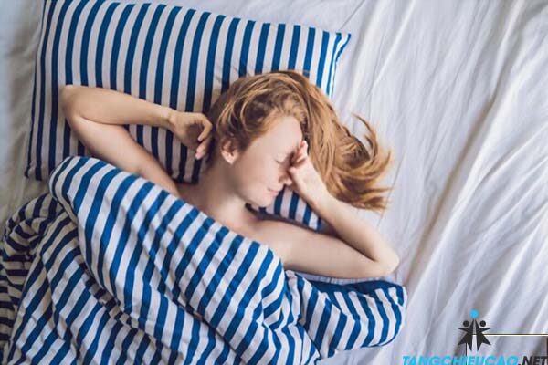 ngủ tăng chiều cao