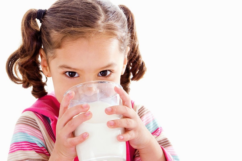 Uống sữa phát triển chiều cao tốt nhất khi nào?